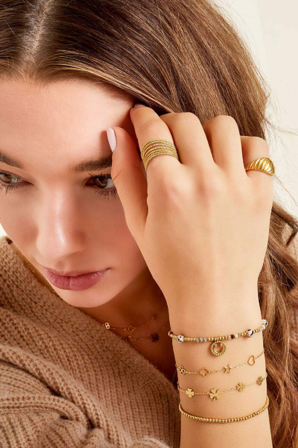 Armband Mit Figuren Goldfarbe Edelstahl – offizielle Produktaufnahme – Bild 2