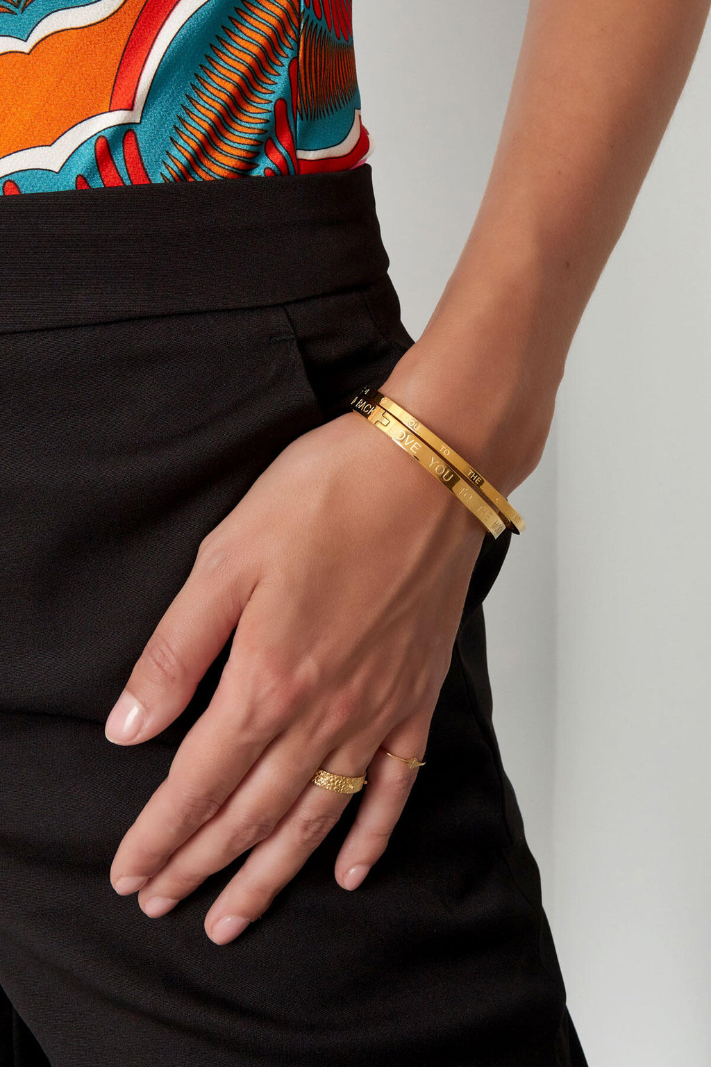 Sklavenarmband Love You To The Moon And Back Klein – offizielle Produktaufnahme – Bild 2