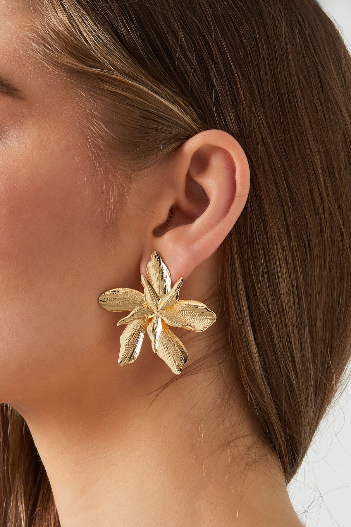 LIVAYA Ohrringe Ohrstecker mit Blumenmotiv aus Legierung