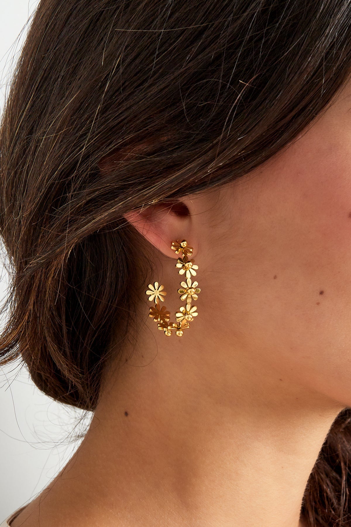LIVAYA Ohrringe Damen Creolen mit Blumenmotiv aus Edelstahl