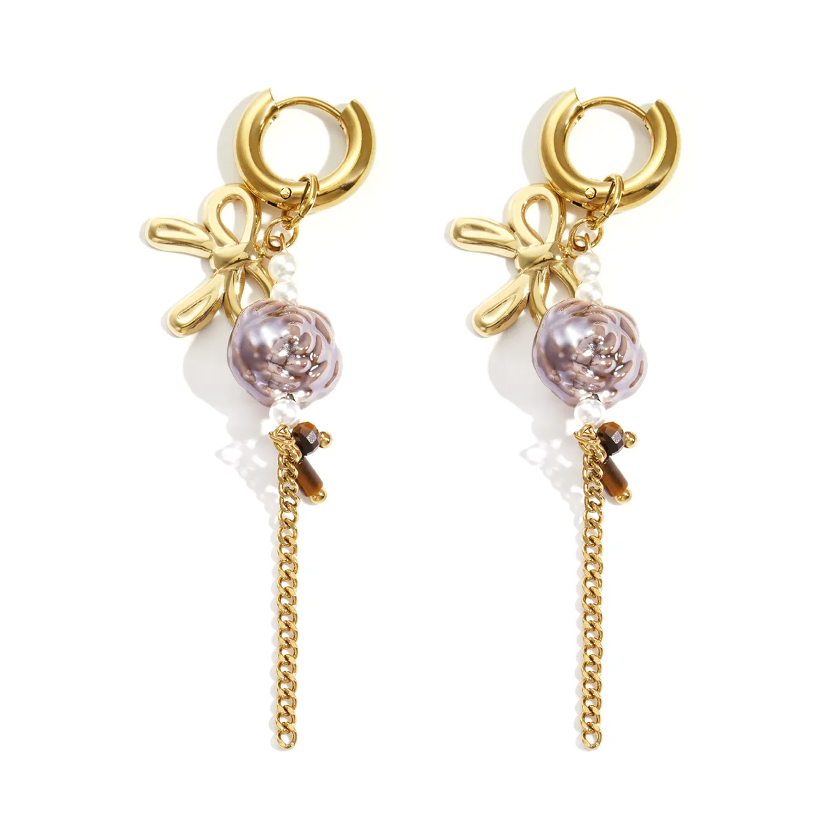 LIVAYA Schmuck Ohrhänger mit Blumenmotiv und Kettendetail – Bild 2