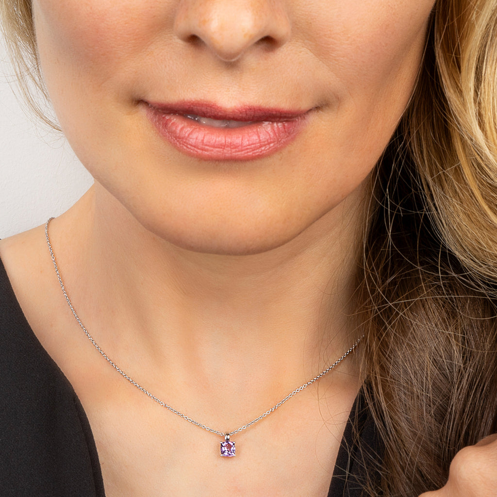 Amethyst Anhänger aus 333er Weißgold von ONE ELEMENT – Bild 3