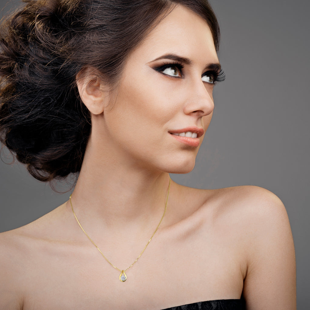 Zirkonia Anhänger aus 333er Gelbgold von ONE ELEMENT – Bild 3