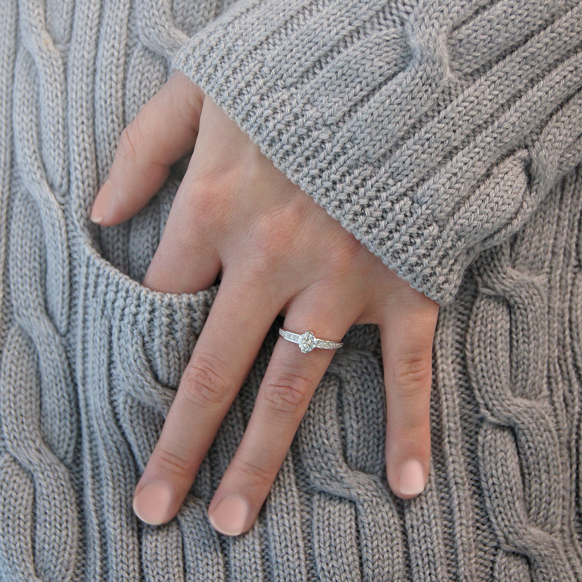 Zirkonia Ring aus 333er Weißgold von ONE ELEMENT – Bild 4