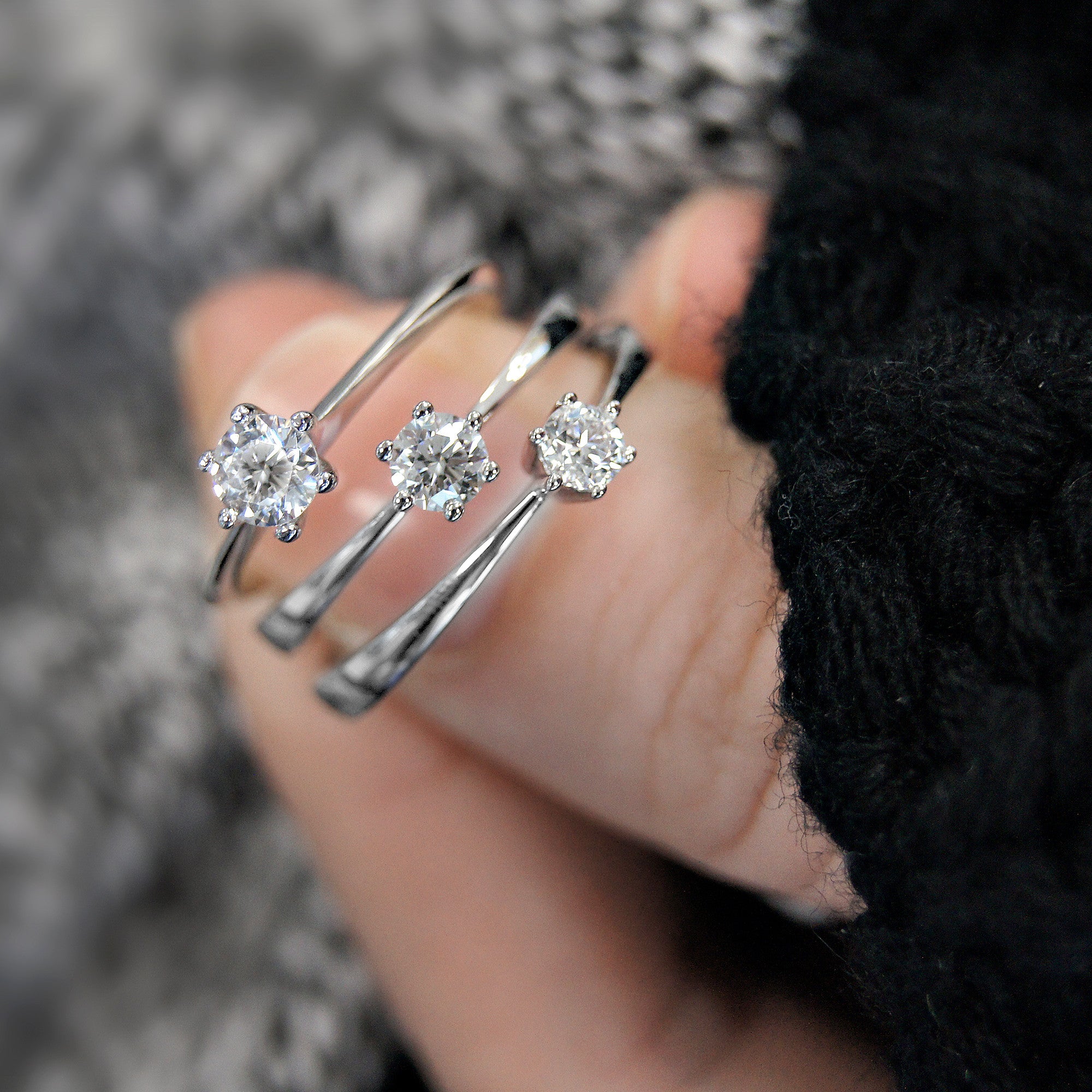 Zirkonia Ring aus 333er Weißgold von ONE ELEMENT – Bild 2