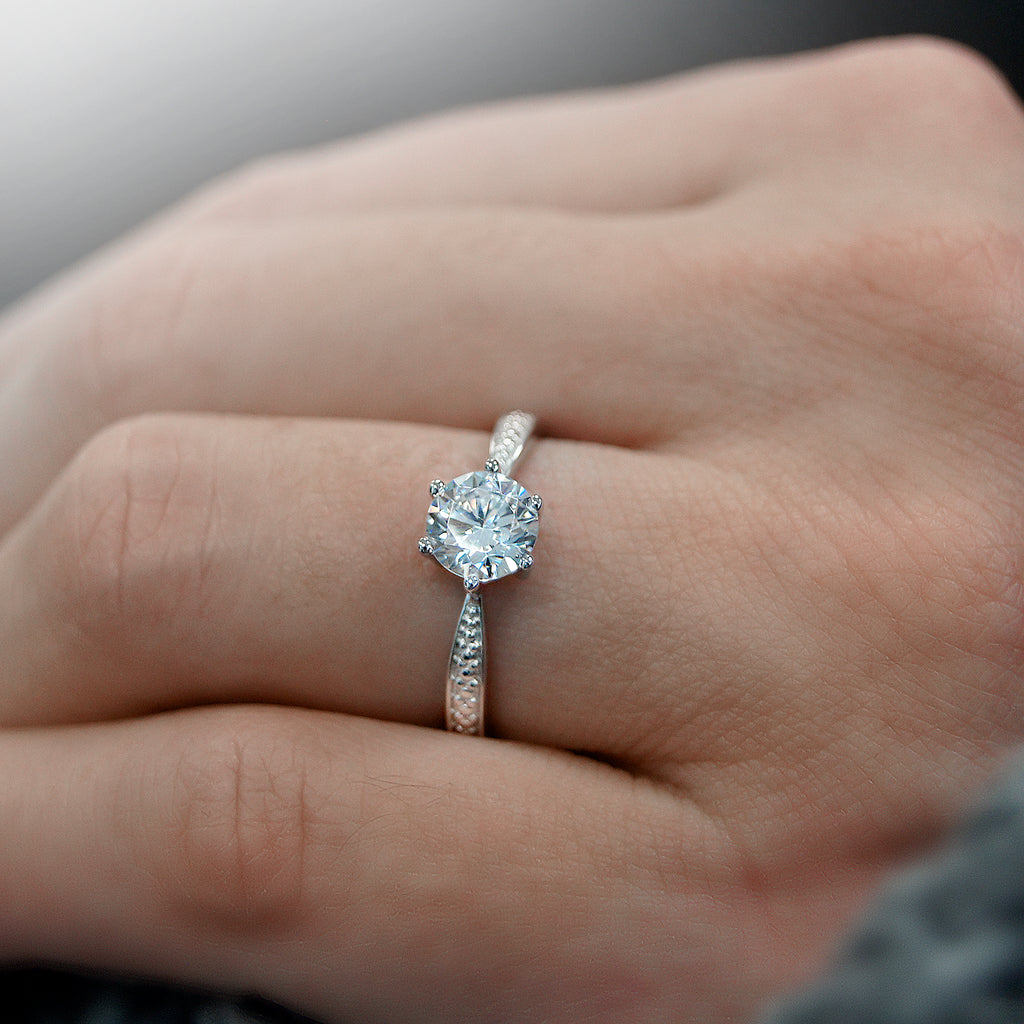 Zirkonia Ring aus 333er Weißgold von ONE ELEMENT – Bild 2