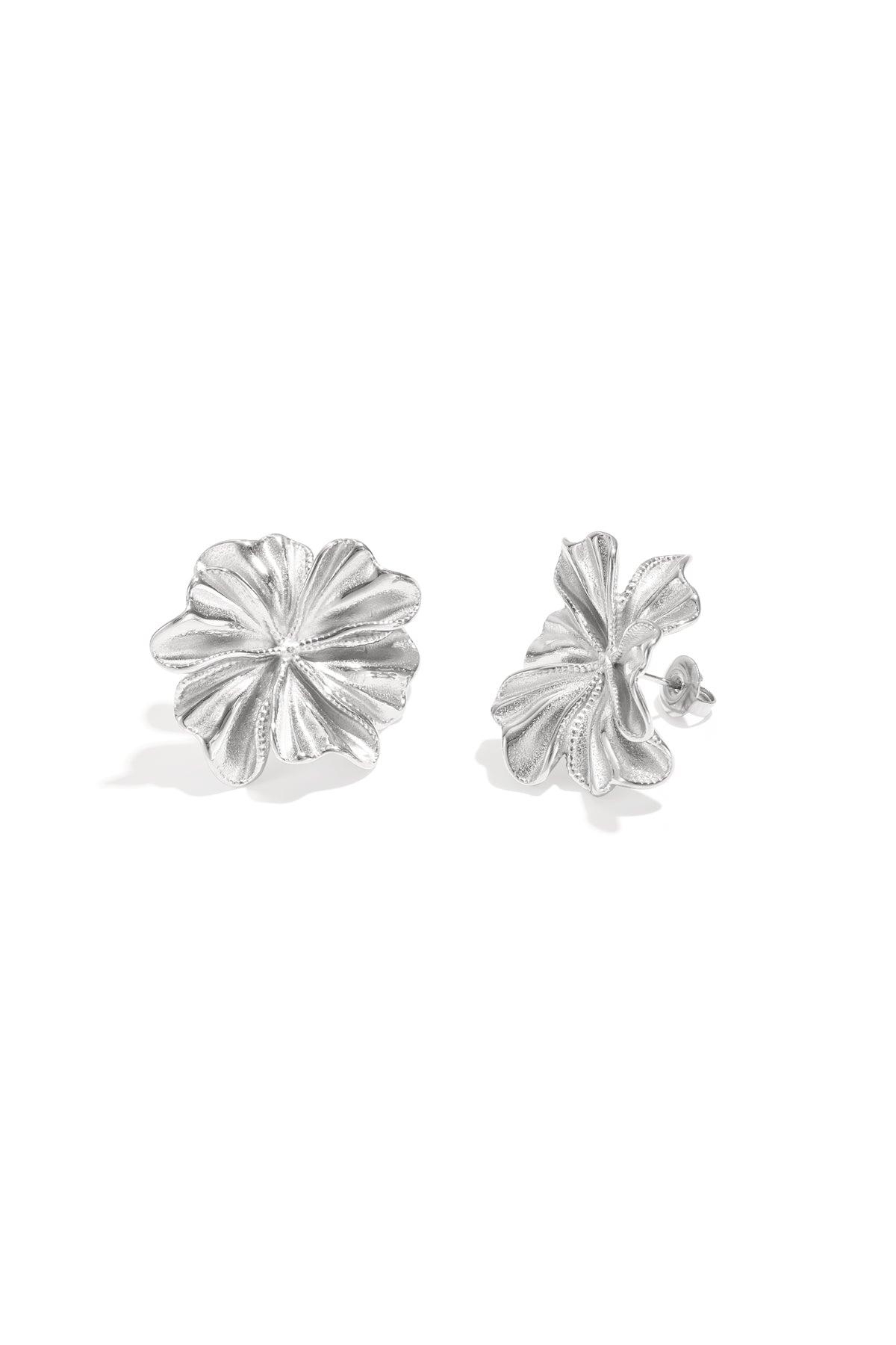 LIVAYA Ohrringe Damenschmuck Ohrstecker mit Blumenmotiv aus Edelstahl – Ansicht 4