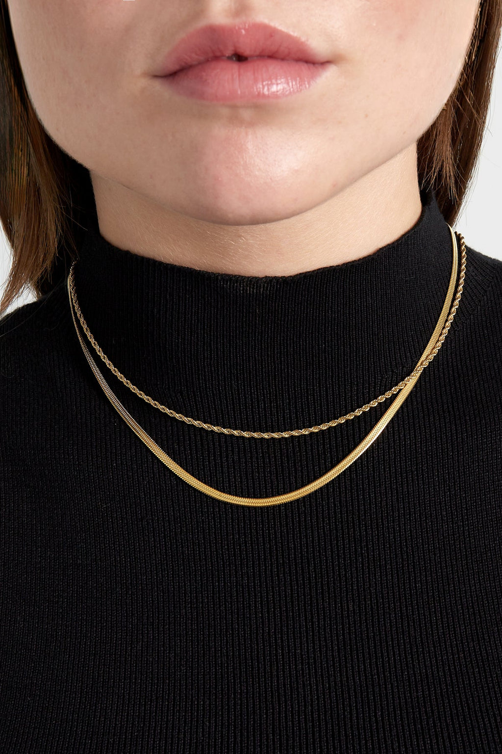 LIVAYA Layering-Halskette mit flacher und gedrehter Kette