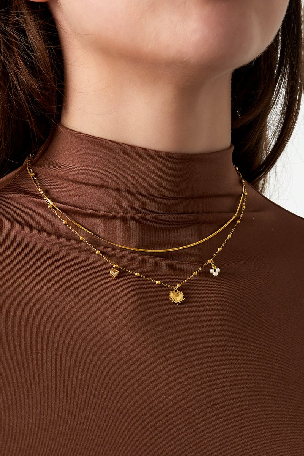 LIVAYA Layering-Halskette mit Herzanhängern und Perlendetails