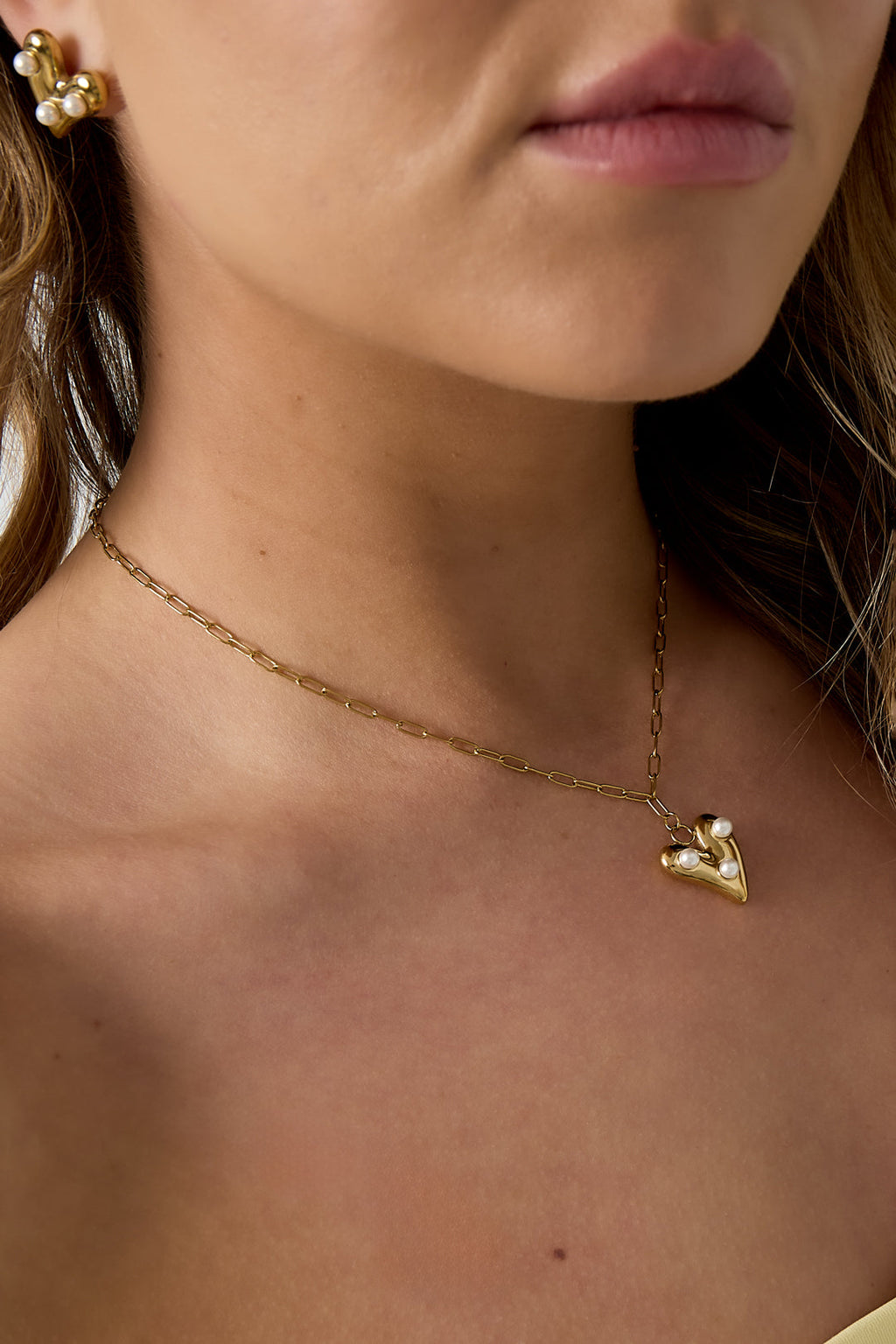 LIVAYA Anhängerkette mit Herzanhänger und Kugeldetails