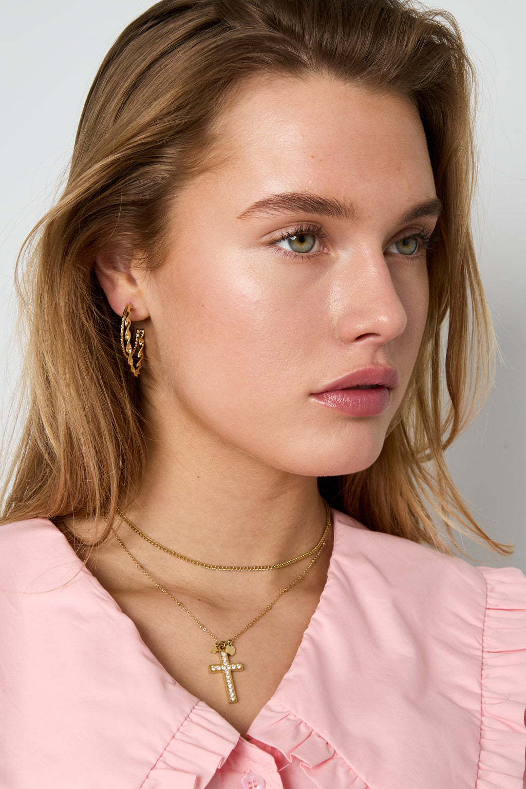 LIVAYA Anhängerkette aus Edelstahl mit Strass-Kreuz und Charms